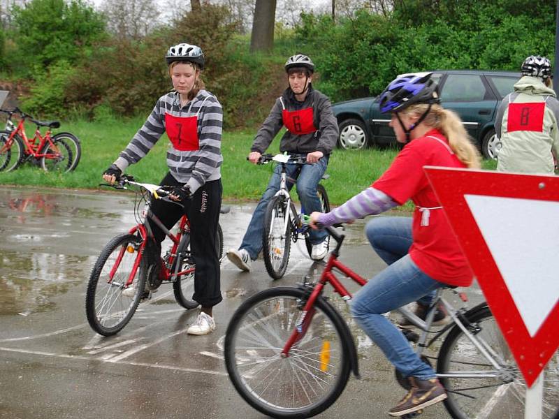 Dopravní soutěž mladých cyklistů ve Vejprnicích