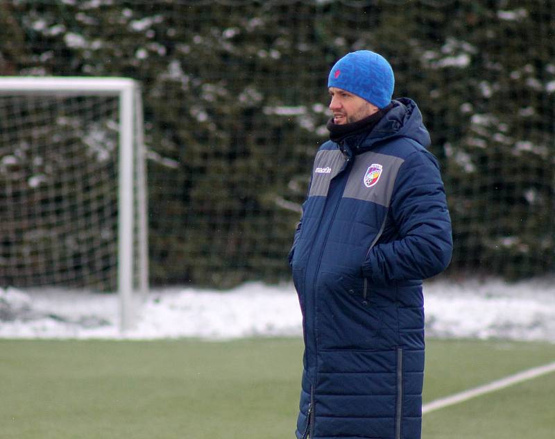 Zimní příprava, 21. ledna 2023: FC Viktoria Plzeň B - SK Klatovy 1898 (fotbalisté v bílých dresech) 7:1 (4:1).