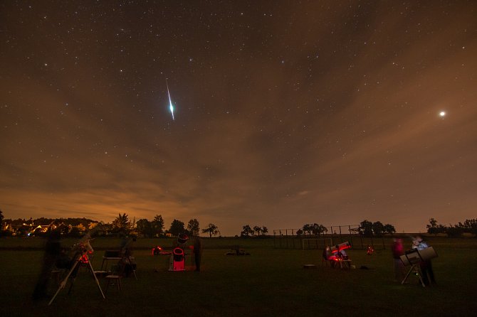 Hvězdáři a nadšenci pozorovali meteory. Manětínsko je tím vyhlášené