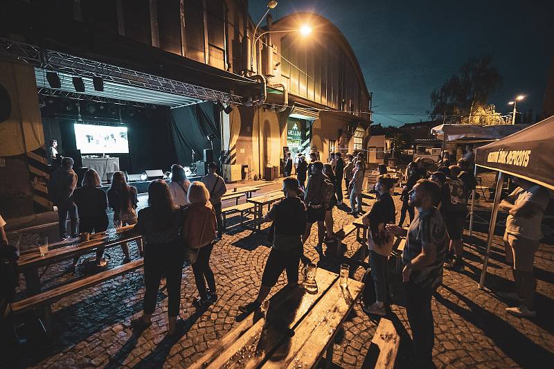 Slavnostní zakončení 1. ročníku plzeňského Street Art Festivalu Wallz v roce 2020.