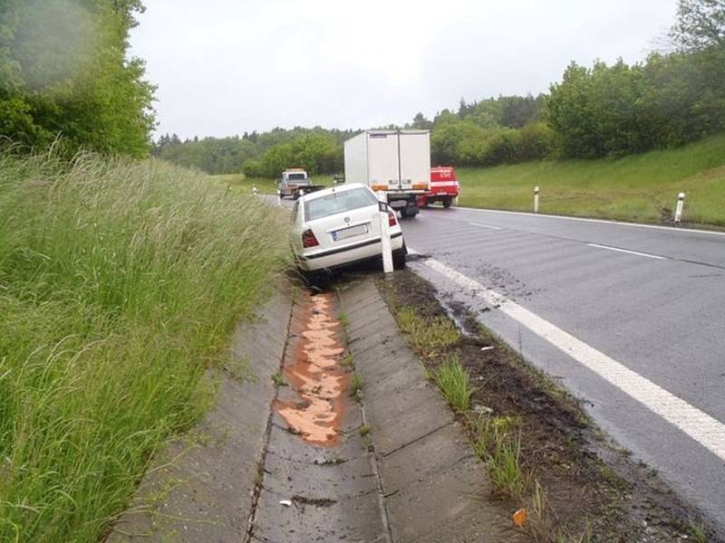 Pětinásobná nehoda u Ejpovic.