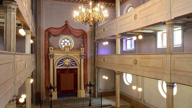 Stará synagoga se po otevření nové plzeňské  Velké synagogy příliš neužívala. Zůstala tak  uchráněna novějších stavebních zásahů. Dnes získává zpět podobu ze druhé poloviny 19. stol