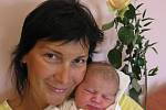 Leona Keslová ze Štěnovického Borku porodila 27. dubna v 11.54 hod. ve FN v Plzni prvorozenou dceru Valerii (3,89 kg/52 cm). Prarodiče Olina a Ladislav se už nemohou dočkat, až pojedou se svým prvorozeným vnoučetem v kočárku na procházku