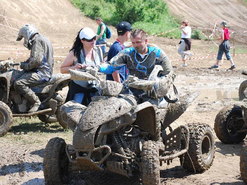 Čtyřiadvacetihodinový offroad maraton v Dobřanech