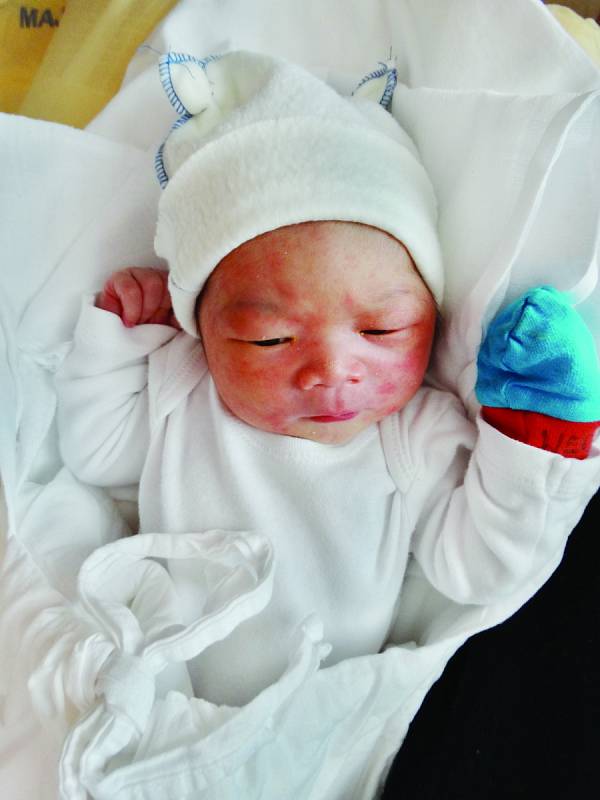 Lam Hoang Trinh se narodil 25. června v 15:47 mamince Julii a tatínkovi Longovi z Prahy. Po příchodu na svět v plzeňské fakultní nemocnici vážil jejich prvorozený syn 3130 gramů. 
