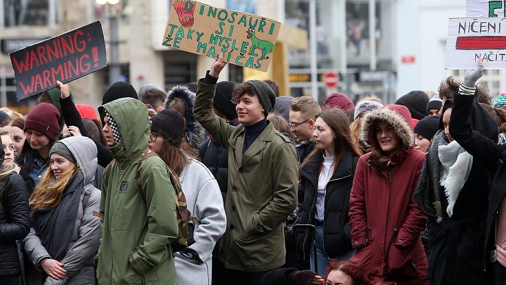 Studenti protestem upozornili na současnou klimatickou krizi.