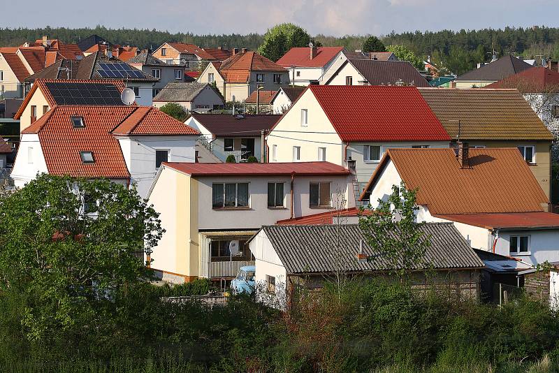 Poznáte obec na fotografiích?