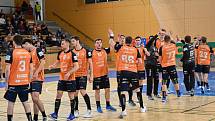 První čtvrtfinále play-off extraligy házenkářů ovládl Talent tým Plzeňského kraje, který v pátek porazil doma SKKP Handball Brno 33:25. 