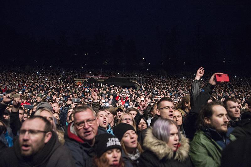 Koncert švédské metalové skupiny Sabaton