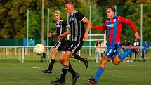 9. kolo ČLD U19: FC Viktoria Plzeň U19 B (na snímku fotbalisté v červenomodrých dresech) - SK Dynamo České Budějovice U19 B 3:0 (1:0).