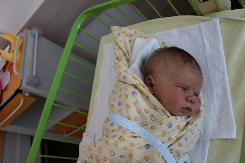 Max Kolbaský (4200 g) se narodil 19. března 2022 v 6.02 hodin v plzeňské porodnici Mulačovy nemocnice. Rodiče Lucie a Jakub z Ledců věděli dopředu, že jejich prvorozené miminko bude chlapeček.