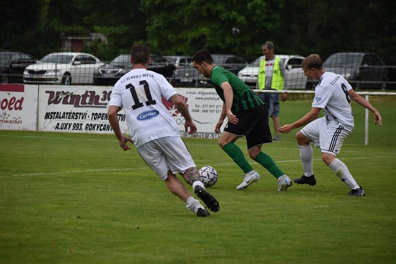 28. kolo I. A třídy: FC Rokycany B (zelení) - Slavoj Mýto B 5:2.