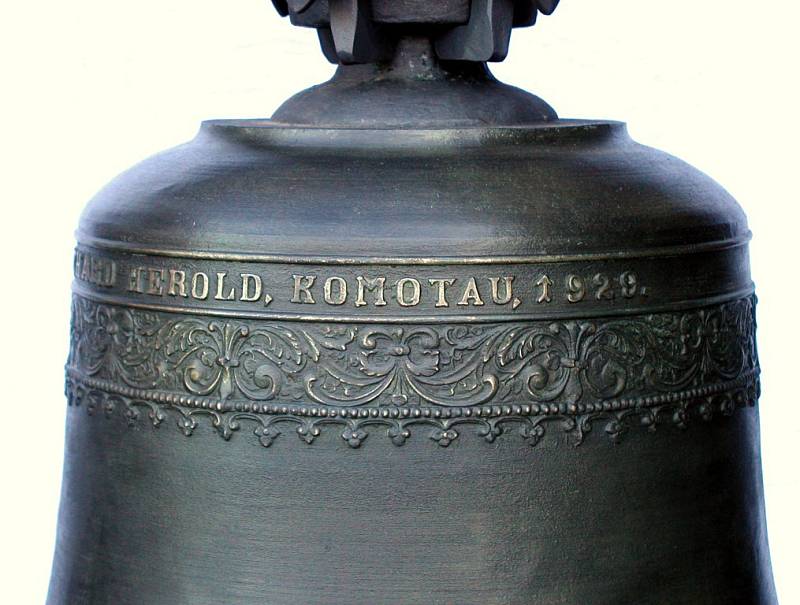 Zvon pro kostel sv. Josefa v Úhercích