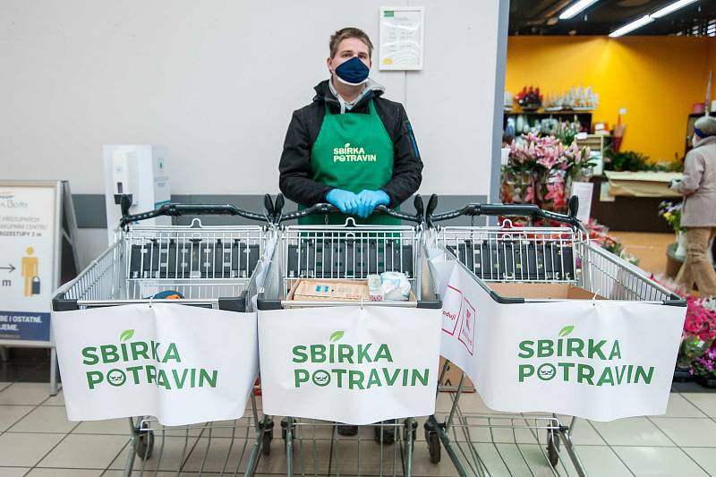 Plzeň, Bory, Tesco, Kaufland, sbírka potravin