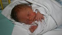Lukáš Knedlík (3,10 kg, 49 cm) přišel na svět 1. listopadu v 19:20 hod. v Mulačově nemocnici, a to jako prvorozený syn rodičů Moniky a Pavla ze Žinkov
