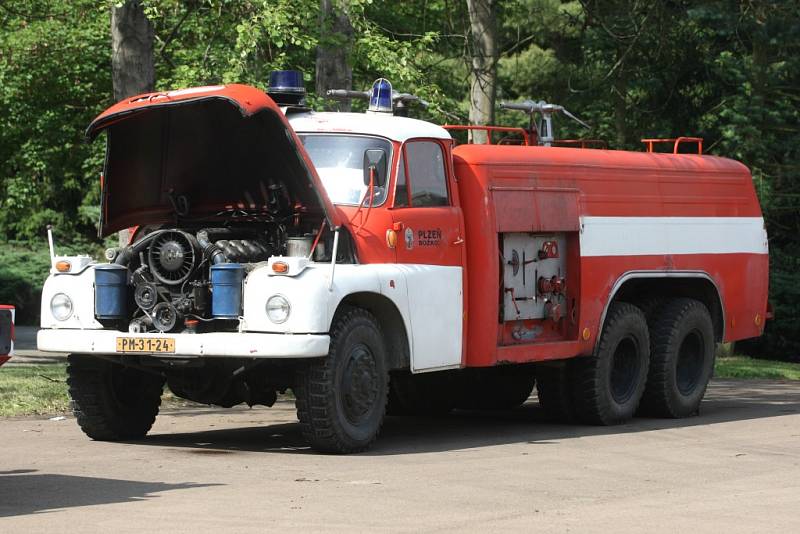 Oslava 120. výročí založení hasičského sboru a 20. výročí vzniku Městské policie