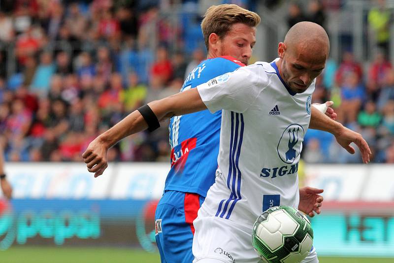 Fotbalisté Viktorie porazili Sigmu Olomouc 1:0.