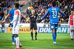 Fotbalisté Viktorie Plzeň remizovali v ligovém šlágru s pražskou Slavií 1:1 před zaplněným hledištěm.