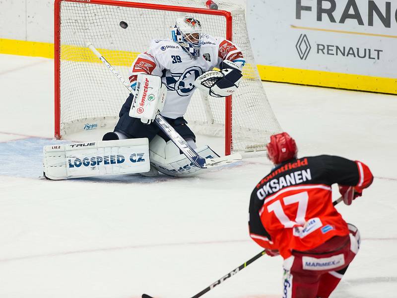 Momentky z utkání 24. extraligového kola, v němž se v Hradci Králové střetl Mountfield HK s plzeňskou Škodovku. Foto: mountfieldhk.cz/Stanislav Souček