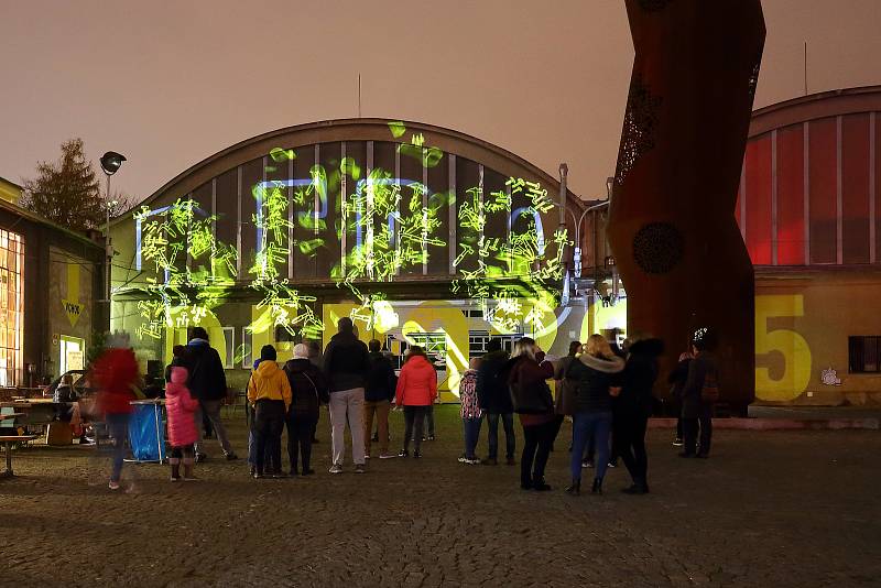 BLIK BLIK MINI - festival světla a umění v areálu DEPO2015.