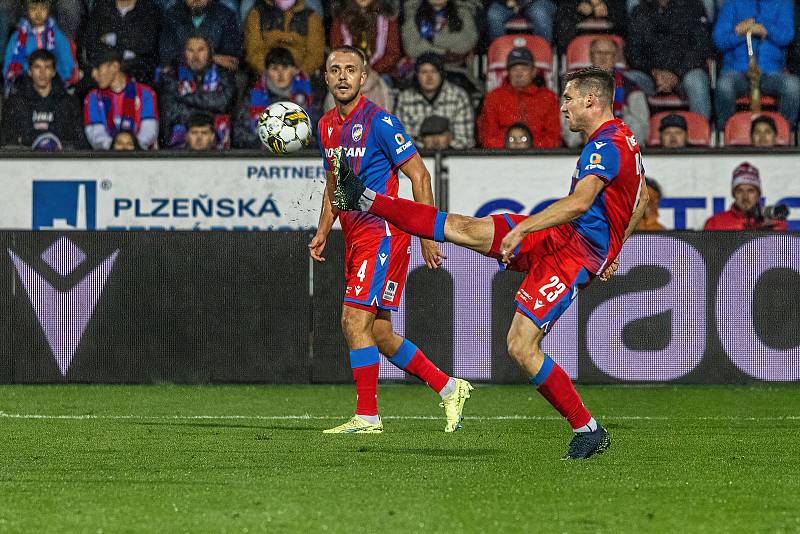 9. kolo FORTUNA:LIGY: FC Viktoria Plzeň - SK Slavia Praha 3:0 (2:0).