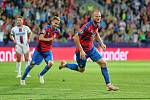 FC Viktoria Plzeň - CSKA Moskva. Michael Krmenčík se raduje z gólu (vpravo).