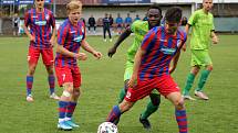 Fotbalisté FC Viktoria Plzeň B (červenomodří) vyhráli v Sokolově 1:0 díky brance Jedličky z 63. minuty utkání.