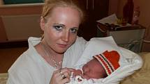 Adéla Batarčuková se narodila mamince Jaroslavě 30. července ve 2 hodiny 15 minut ve fakultní nemocnici. Po porodu vážila 3 450 gramů a měřila 49 cm.