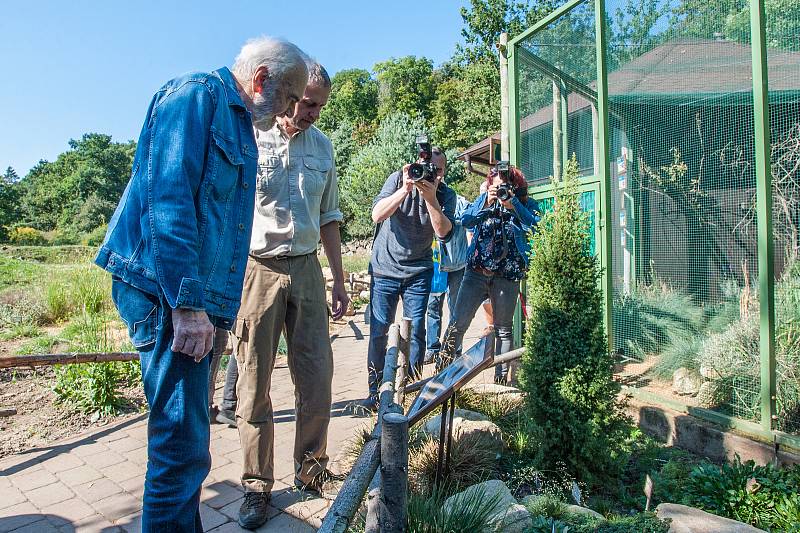 Zdeněk Svěrák navštívil plzeňskou zoo, stal se patronem myšice Cimrmanovy.