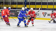 HC Meteor Třemošná (modří) vs. HC Rokycany 4:3 (2. finále play-off krajské hokejové ligy).