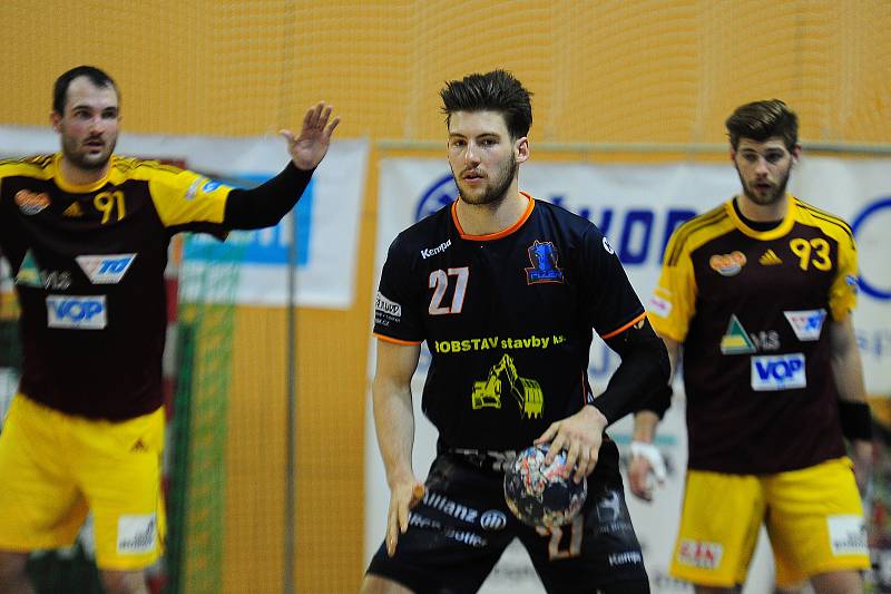 2. utkání play off extraligy házené mezi celky Talent Robstav M.A.T. Plzeň a HC Dukla Praha 15. dubna v Plzni.