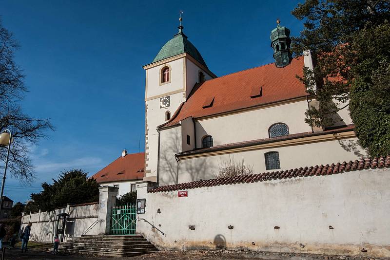 Farní kostel Panny Marie na Malé Straně