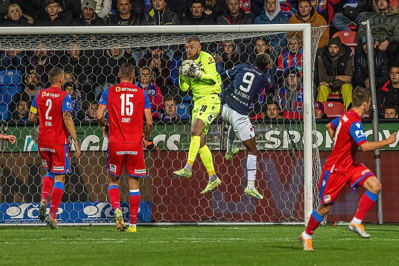 9. kolo FORTUNA:LIGY: FC Viktoria Plzeň - SK Slavia Praha 3:0 (2:0).