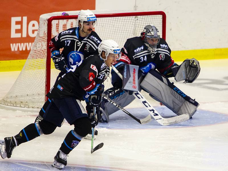 21. kolo hokejové extraligy: Škoda Plzeň (černí) vs. Brno.