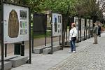 Ke stému výročí založení 2. pěší divize US Army (1917 - 2017) uspořádalo město, v rámci Slavností Svobody 2017, výstavu fotografií ve Smetanových sadech v prostoru U Branky.