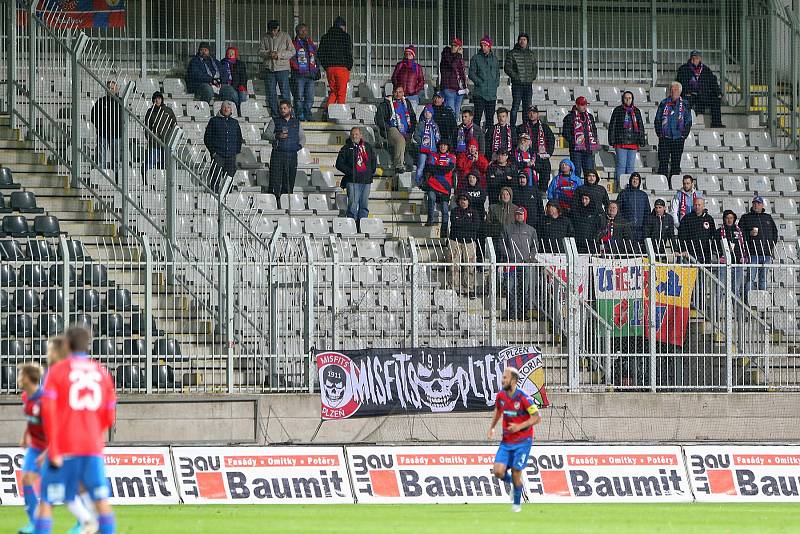 Fotbalisté Viktorie Plzeň nezvládli pondělní dohrávku devátého kola FORTUNA:LIGY a v souboji dvou účastníků evropských pohárů podlehli v Jablonci hladce 0:3.