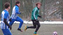 Fotbalisté FK Tachov, lídra přeboru Plzeňského kraje, prohráli na úvod přípravy doma s Ostrovem 1:4.