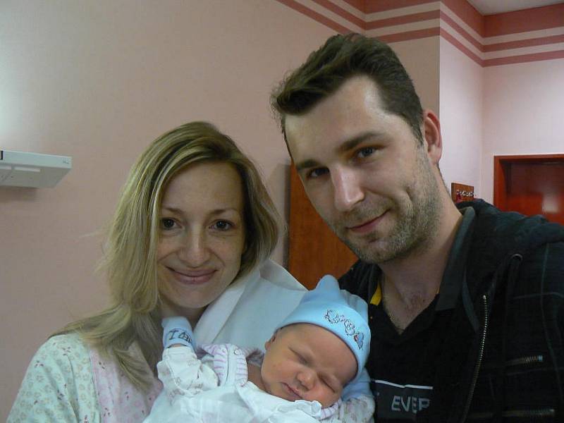 Dominik Hrad (4,27 kg, 53 cm) se narodil 14. listopadu ve 14:50 hod. ve FN v Plzni. Je to prvorozený syn Martina Hrada a Lenky Platzké z Plzně. Na vnoučka se těší prarodiče z Plzně a ze Stříbra