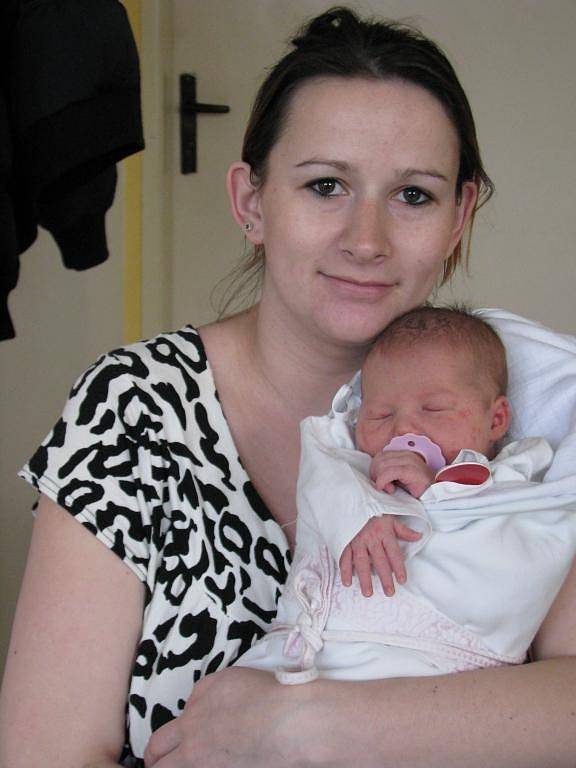 Charlotte (3,52 kg, 50 cm) se narodila 6. ledna v 5:40 v plzeňské Mulačově nemocnici. Svoji prvorozenou holčičku přivítali na světě rodiče Aneta a David Popelovi ze Šlovic