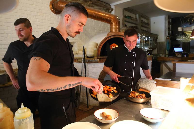 Plzeň - restaurace Šti pec