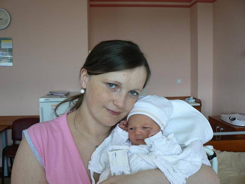 Vanesa (3,09 kg, 49 cm) je prvorozená dcera maminky Maryny Zadranské a tatínka Bohdana Lemaka z Plzně. Holčička se narodila 23. 3. deset minut po půlnoci ve fakultní nemocnici