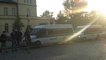 Fanoušky na stadion do Edenu doprovázela policie