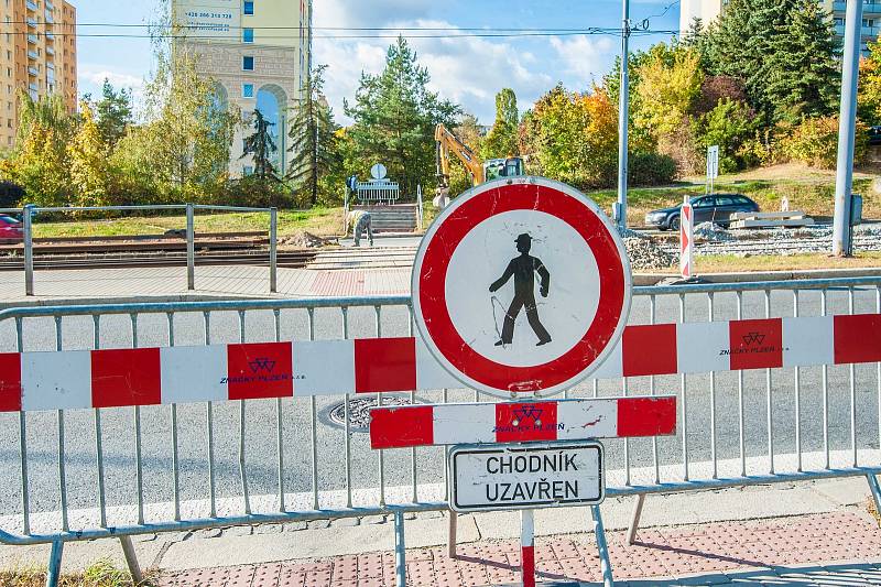 Rekonstrukce tramvajového kolejiště linky č. 1 v Plaské ulici v Plzni.