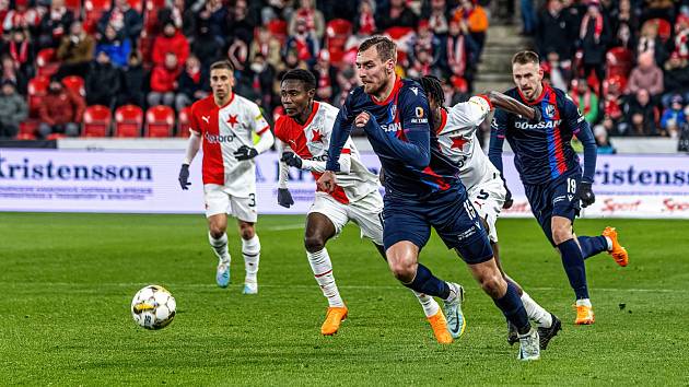 Fotbalisté Viktorie prokletí slávistického stadionu v Edenu neprolomili, v sobotu tam prohráli 1:2.