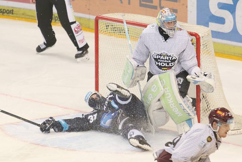 HC Sparta Praha - HC Škoda Plzeň.