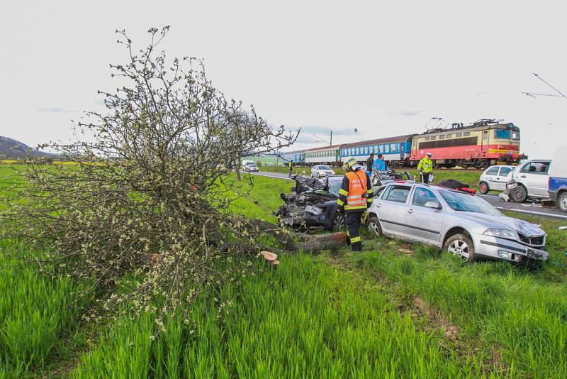 Nehoda mezi Borovy a Lužany