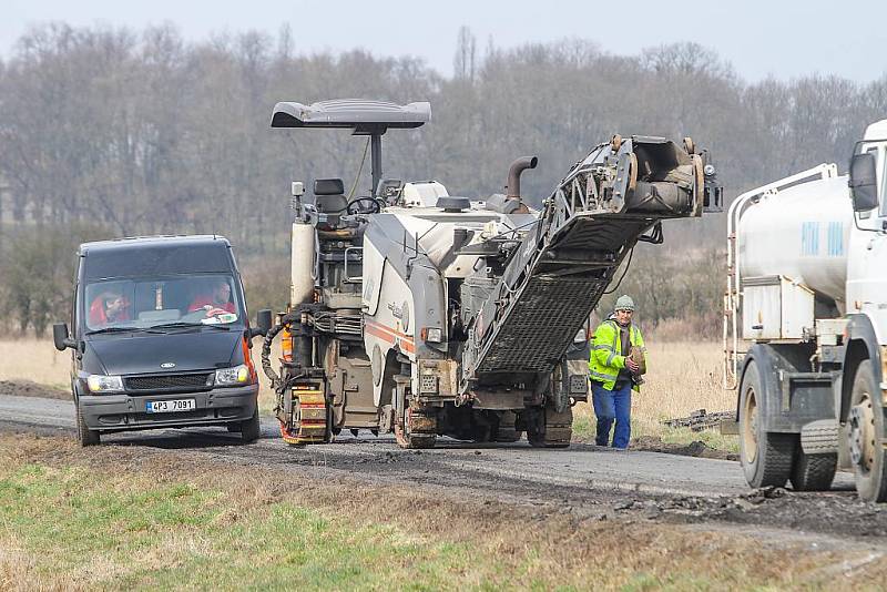 Rekonstrukce silnice mezi Malesicemi a Radčicemi