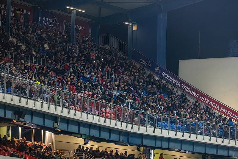 Fotbalisté Viktorie Plzeň porazili v domácí ligové derniéře Zbrojovku Brno 4:0.