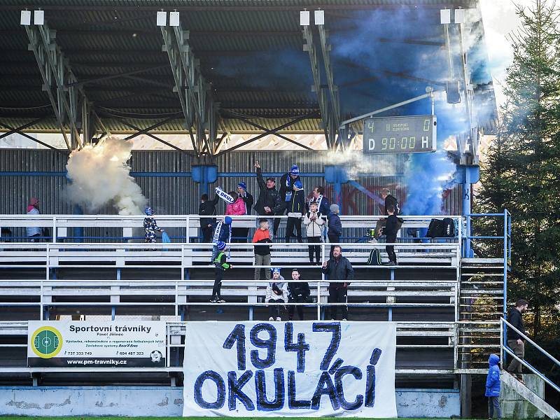 14. kolo krajského přeboru: FK Okula Nýrsko (na snímku hráči v modrobílých dresech) - TJ Zruč 4:0.