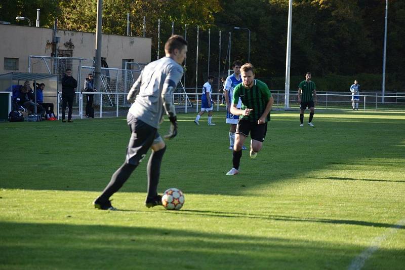 FC Rokycany (zelení) - FK Hvězda Cheb 2:1 (0:0).